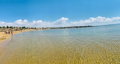 Room in Guest Room - Valle Degli Ulivi - Liguria, Italia