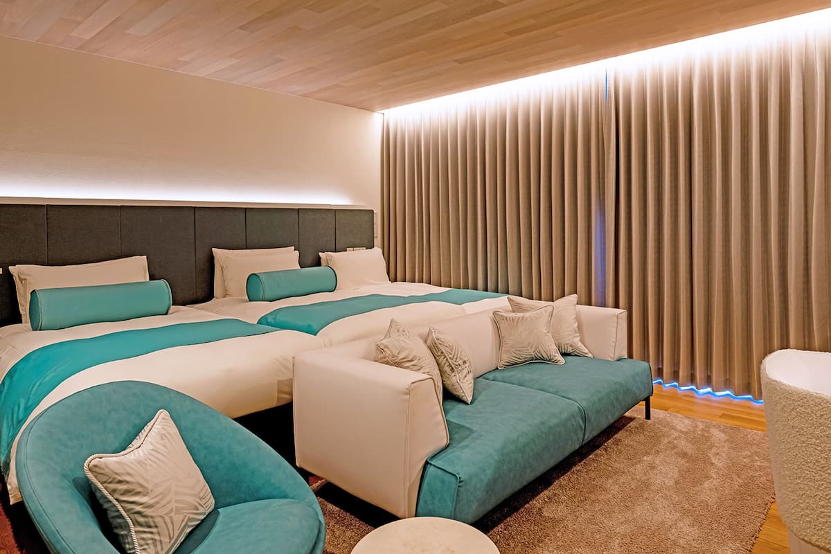 1 bedroom, premium bedding, minibar, in-room safe