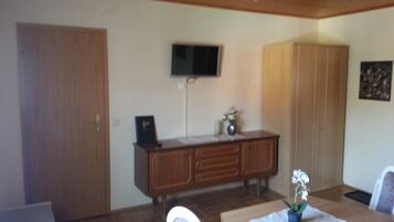 Double Room | Living area | Flat-screen TV