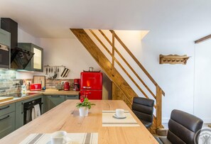 Kühlschrank, Mikrowelle, Geschirrspüler
