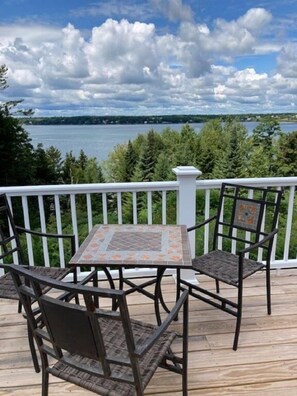Property grounds - Classic Orr’s Island, Maine Cottage, sleeps 4, 1 Bath, Stunning ocean views! (Orr's Island)