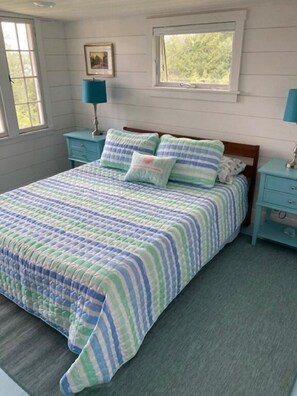 2 bedrooms, free WiFi, bed sheets - Classic Orr’s Island, Maine Cottage, sleeps 4, 1 Bath, Stunning ocean views! (Orr's Island)