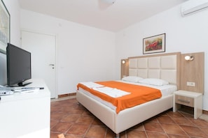 Room - Milans Apartments (Pržno)