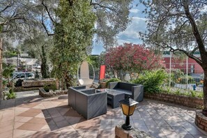 Property grounds - Milans Apartments (Pržno)