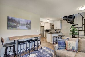 TV, video games, books, music library - New Listing! A Ridge above the Rest!  New Remodel and High End Upgrades (Breckenridge)