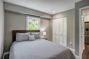 4 bedrooms, iron/ironing board, travel crib, WiFi - New Listing! A Ridge above the Rest! New Remodel and High End Upgrades (Breckenridge)