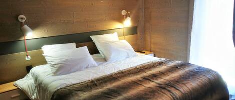 2 bedrooms, iron/ironing board, free WiFi