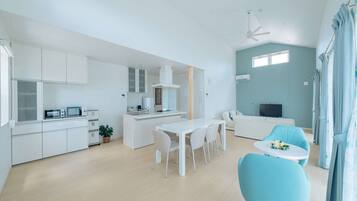 Villa, 2 Bedrooms, Non Smoking | 2 bedrooms, in-room safe, desk, blackout curtains