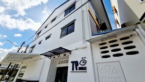 施設の正面