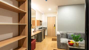 Quarto luxo | Escrivaninha, cortinas blackout, Wi-Fi de cortesia, roupa de cama