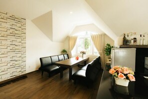 Apartment, 2 Bedrooms | Minibar, desk, free WiFi, bed sheets - Pho Hoa Boutique Villa (Da Lat)