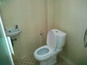 Bathroom - Wisma Rahma Syariah 1 (Surabaya)