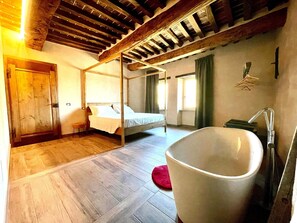 Casa, 4 camere da letto, fumatori, piscina privata | 4 camere