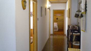 Apartment, 2 Schlafzimmer, Raucher, Balkon | Flur