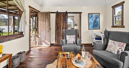 Getawayz NSW - Scribbly Gum Cottage - Rustic, Picturesque, Romantic - Kangaroo Valley