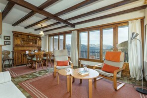 Fernseher, Stereoanlage