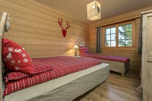 3 bedrooms, iron/ironing board, WiFi, bed sheets - Chalet Mon Ours - Jacuzzi - Sauna - Views - La Tzoumaz, 4 Vallees (La Tzoumaz)