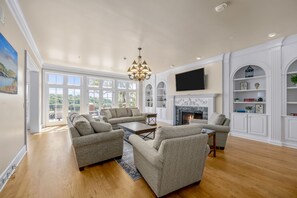 Smart TV, fireplace, video games, computer monitors