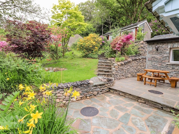 Cottage | Interior