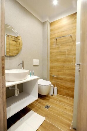 Slippers, bidet