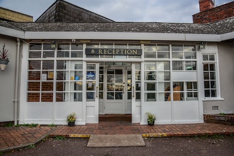 Front of property. Himley Country Hotel