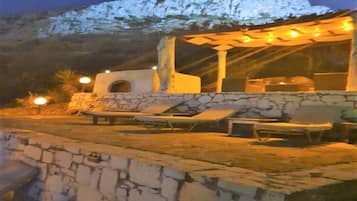 Apartment, 1 Bedroom, Balcony, Garden View | BBQ/picnic area