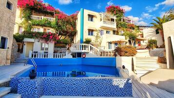 Apartment, 1 Bedroom, Balcony, Garden View | Exterior