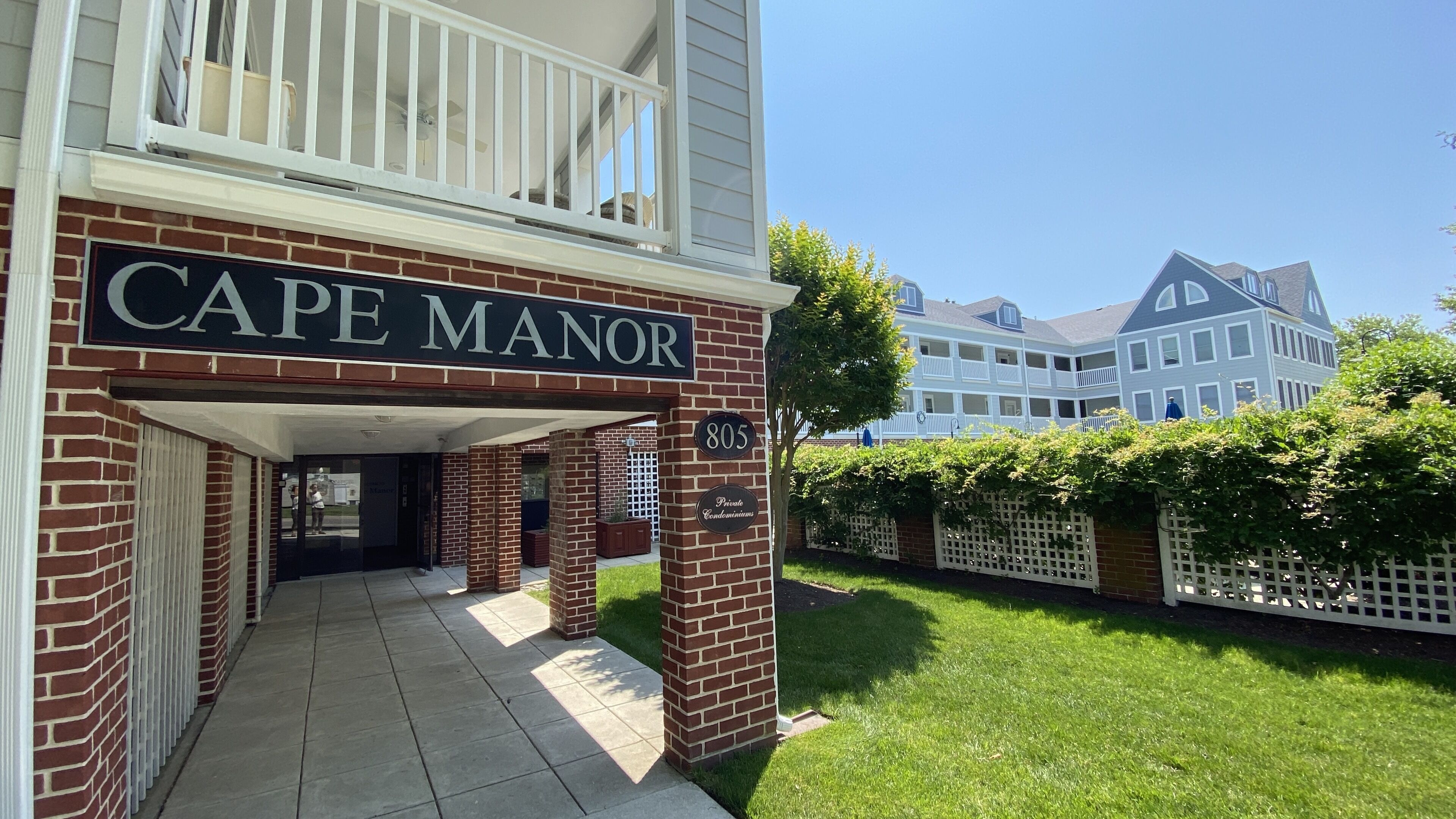 Cape Manor Condo Sat. to Sat. popular weekly rental in 2 story elevator building with views from the bedroom of the pool.