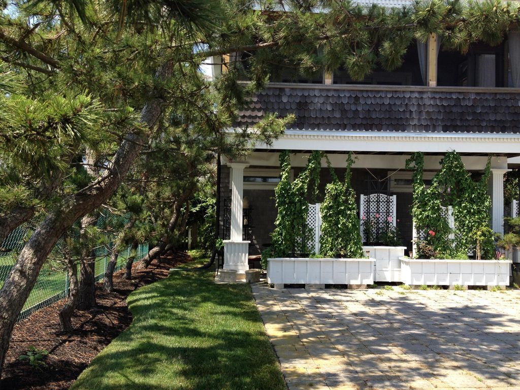 Part of the Columns by the Sea Condominiums, this separate 2 story cottage offers the views, sea breezes and convenience of beachfront accommodations.