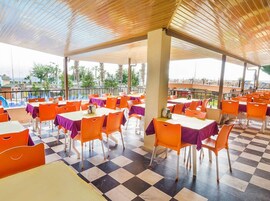 Desayuno buffet incluido todos los días 