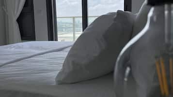 Apartment | 4 bedrooms, desk, free WiFi