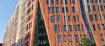 Comfortable 2-room apartment near the subway in a quiet location