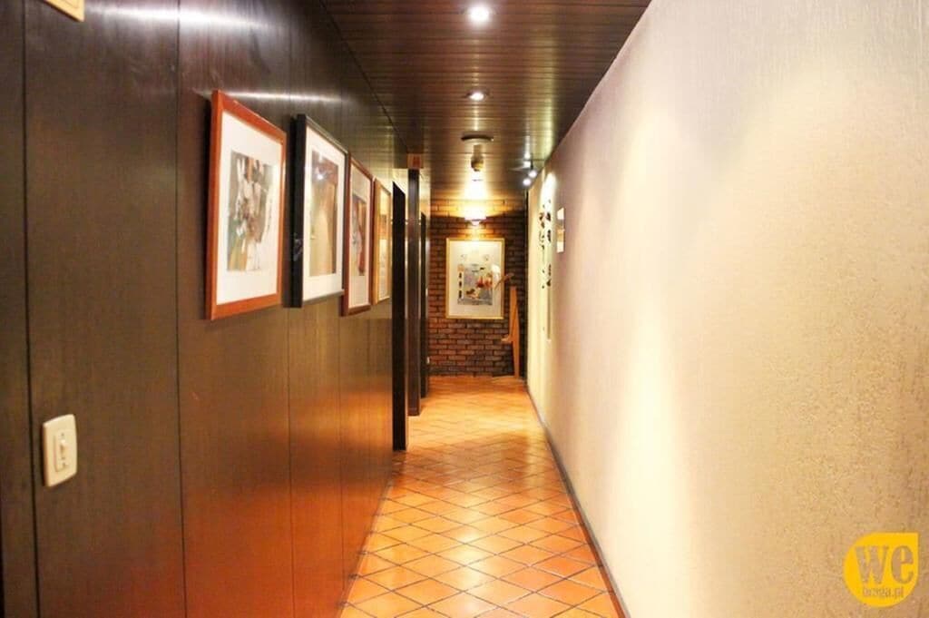 المنشأة من الداخل