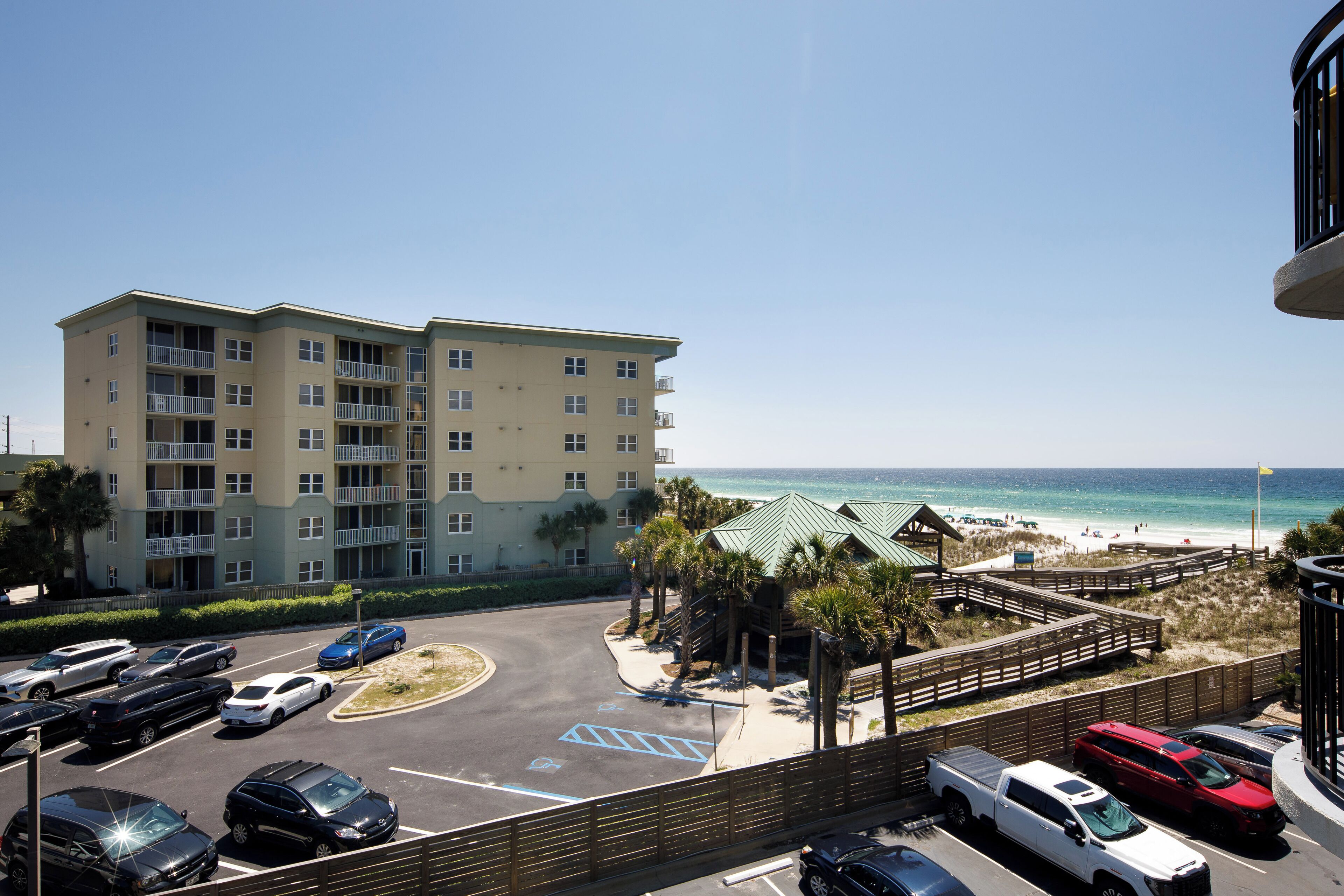 Nautilus 2410 Gulf View 2BD/2BA 4th Floor.  Free Beach Service 3/1-10/31