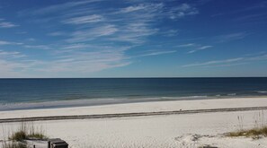 Tæt på stranden