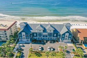 Exterior - Wait'n on Sundown|Private Beach Access|Private Rooftop Pool & Movie Theatre (Destin)