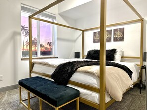 6 bedrooms, desk, iron/ironing board, free WiFi - Relax in Style:Luxurious Vacation Home near Zion Park-Heated Private Pool & Spa (Hurricane)