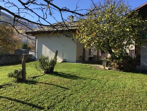 Garden - House Typical Of The Susa Valley (San Giorio di Susa)