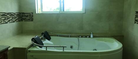 Håndklæder, Sæbe, Toiletpapir