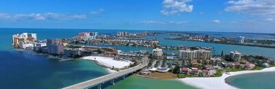 Tampa Bay Perfect location for a safe vacation! 5 bedrooms, ,3.5 bath ,sleeps14 