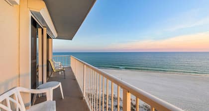 Seaside Beach & Racquet Condos