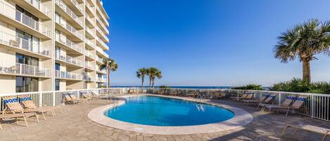 Indoor pool, seasonal outdoor pool