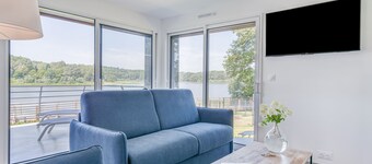 Les Bambous - Vue sur le lac avec jacuzzi