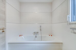 Hair dryer, towels