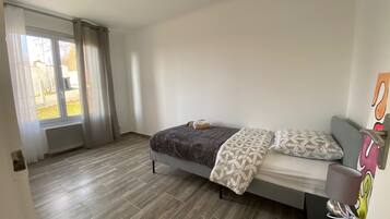 3 chambres, fer et planche Ă repasser, lit parapluie, Wi-Fi gratuit