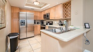 Private kitchen - Bay to Beach C1 by Coastal Vacation Properties (Fort Myers Beach)