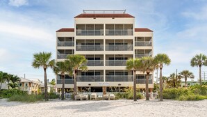 Exterior - Bay to Beach C1 by Coastal Vacation Properties (Fort Myers Beach)