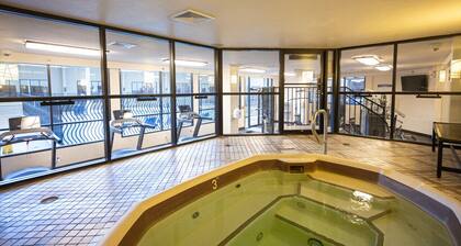 1162 · PENTHOUSE SUITE on the Strip - 6 Comfy BEDS!!