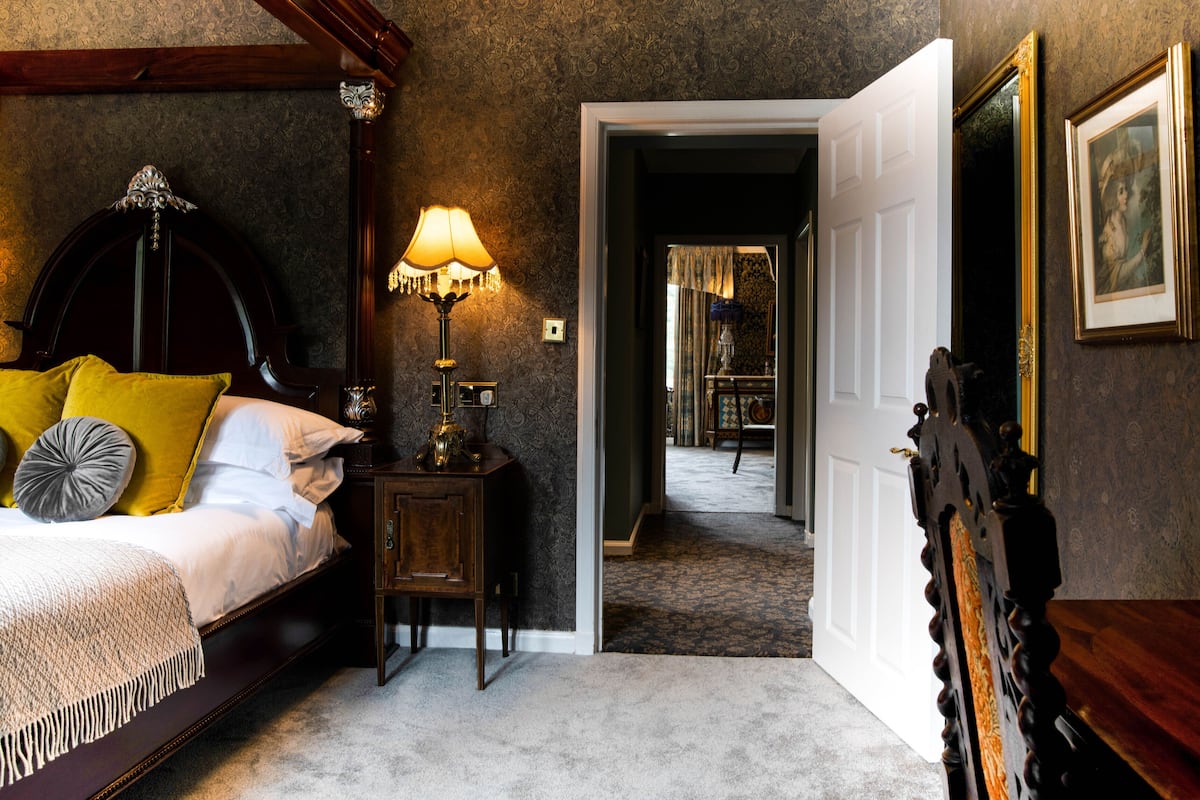 Two Bedroom Suite | 2 bedrooms, individually decorated, iron/ironing board, free WiFi