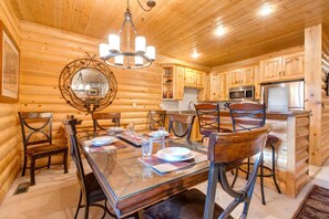 Dining - Walk to Ski Slopes + Trails! Cozy 2-Bedroom, 3-Bath, Recently Renovated Condo with Pool, Hot Tub, BBQ, and A/C | BBL-251 by KBM Resorts (Park City)